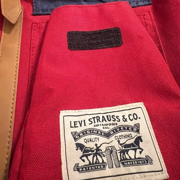 LEVI’S Strauss Red Canvas Backpack 🎒 - Picture 5 of 6